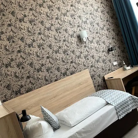 Szálloda Lacin Nürnberg