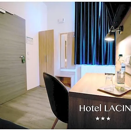 Szálloda Lacin 3*