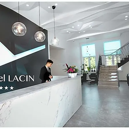 Lacin 3*