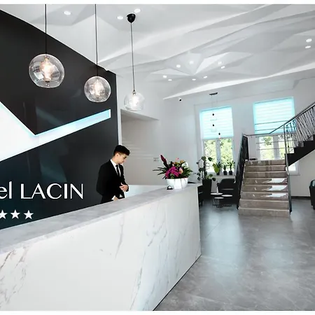 Lacin Szálloda 3*