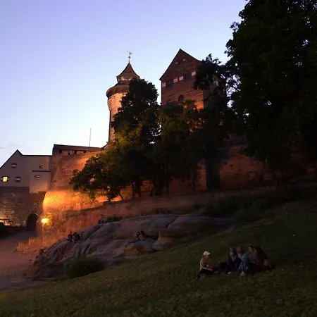 Lacin 3* Нюрнберг