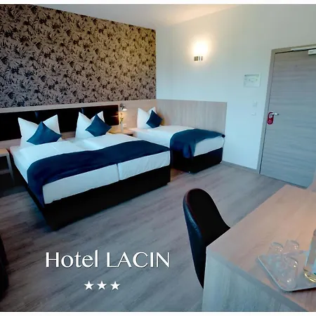 Lacin Отель
