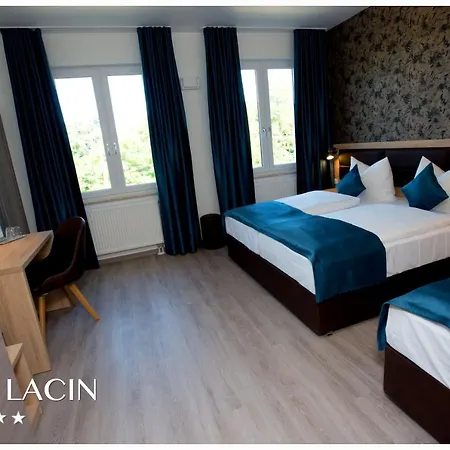 Hotell Lacin