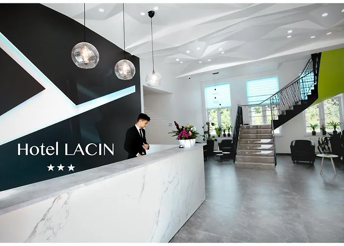 Lacin Hotel 3*