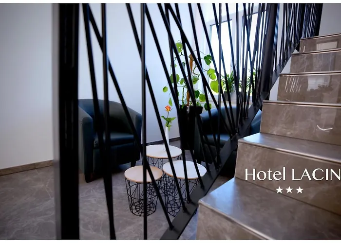 Lacin Hotel